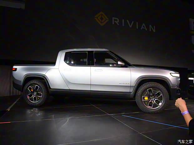 RIVIAN Rivian R1T 2019款 基本型