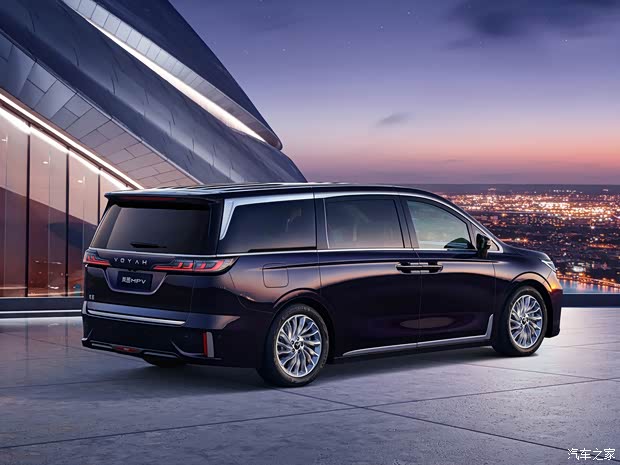 岚图汽车 岚图MPV 2022款 基本型 岚图汽车 岚图MPV 2022款 基本型