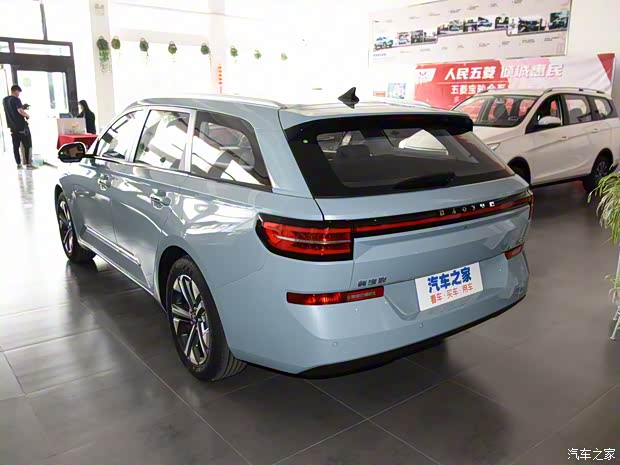 上汽通用五菱 新宝骏Valli 2021款 1.5T CVT那曲繁星