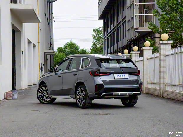 华晨宝马 宝马X1 2023款 sDrive25Li X设计套装 华晨宝马 宝马X1 2023款 sDrive25Li X设计套装