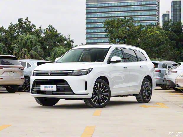 赛力斯汽车 问界M7 2022款 1.5T 增程式 四驱旗舰版 赛力斯汽车 问界M7 2022款 1.5T 增程式 四驱旗舰版