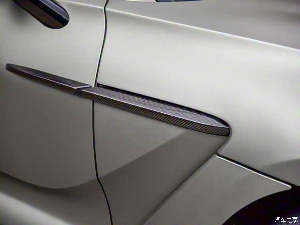 阿斯頓·馬丁 阿斯頓·馬丁DBX 2023款 4.0T V8 707