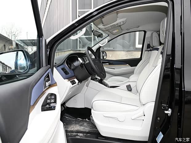 東風(fēng)風(fēng)行 風(fēng)行M7 2022款 領(lǐng)爵款 2.0T 自動侯爵版