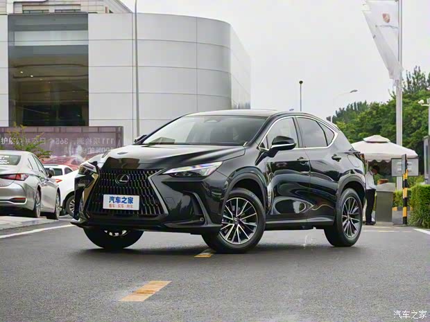 雷克萨斯 雷克萨斯NX 2023款 350h 全驱 创领版 雷克萨斯 雷克萨斯NX 2023款 350h 全驱 创领版