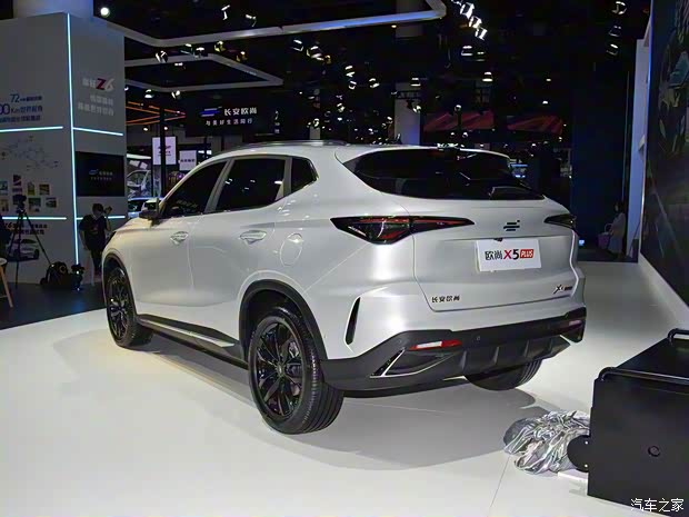 长安汽车 长安欧尚X5 PLUS 2022款 1.5T DCT基本型 长安汽车 长安欧尚X5 PLUS 2022款 1.5T DCT基本型