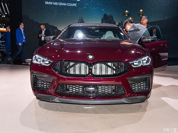 宝马M 宝马M8 2020款 M8 四门轿跑车 雷霆版