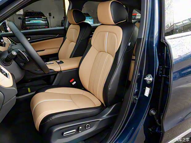 東風(fēng)本田 本田UR-V 2023款 370TURBO 四驅(qū)尊享版