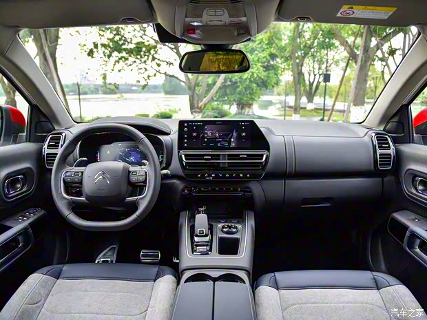 東風雪鐵龍 天逸 C5 AIRCROSS 2022款 BEYOND 400THP 海闊天空版