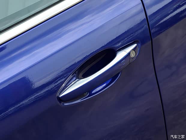 东风标致 标致408 2022款 顶配版