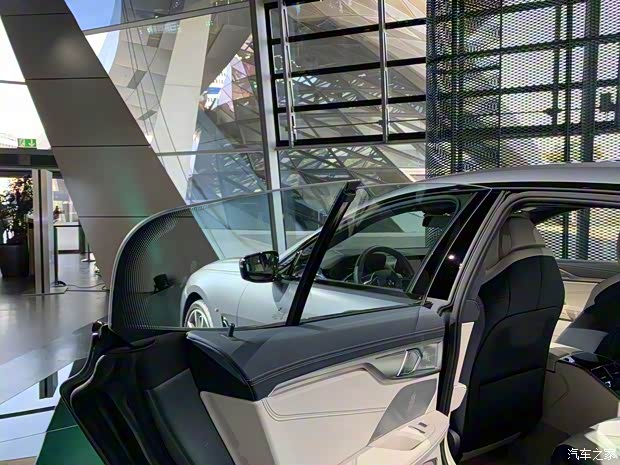 寶馬(進(jìn)口) 寶馬8系 2019款  M850i xDrive Gran Coupe