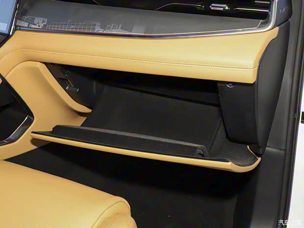 領克 領克09新能源 2023款 2.0TD EM-P 遠航版PM 六座