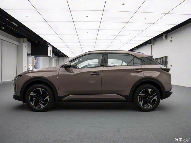 合眾汽車(chē) 哪吒X 2023款 基本型