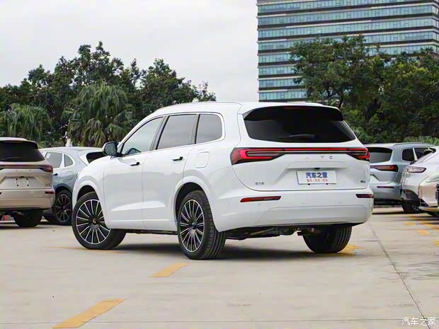 賽力斯汽車 問(wèn)界M7 2022款 1.5T 增程式 四驅(qū)旗艦版