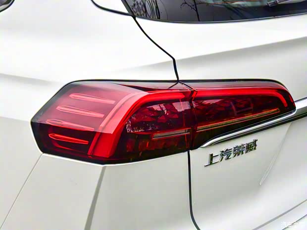 上汽集团 荣威RX5 eMAX 2022款 PHEV无畏尊荣版