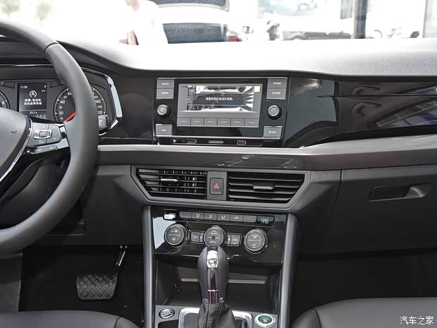 一汽-大众 宝来 2019款 1.5L 自动精英型