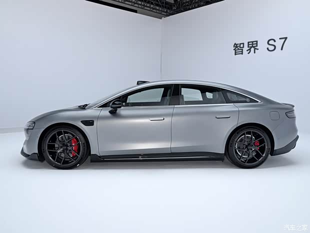 智界汽車 智界S7 2023款 Max RS 四驅(qū)旗艦版