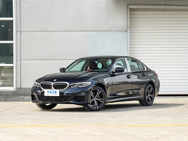 华晨宝马 宝马3系 2022款 改款 325i M运动套装 华晨宝马 宝马3系 2022款 改款 325i M运动套装