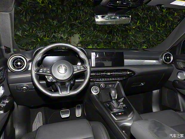 阿尔法·罗密欧 Tonale托纳利 2023款 基本型 阿尔法·罗密欧 Tonale托纳利 2023款 基本型