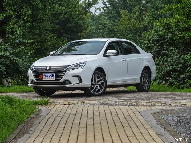 比亚迪 秦 2018款 秦EV450 智联尊尚型