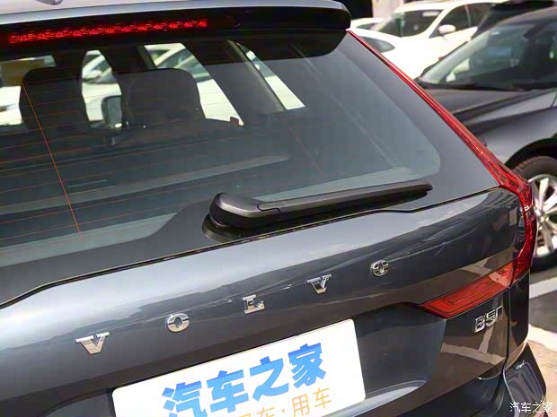 沃尔沃亚太 沃尔沃XC60 2023款 B5 四驱智逸豪华版