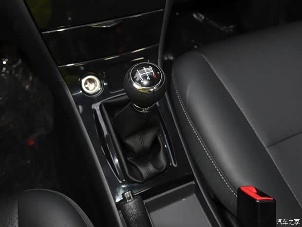比亚迪 比亚迪F3 2020款 1.5L 手动经典型