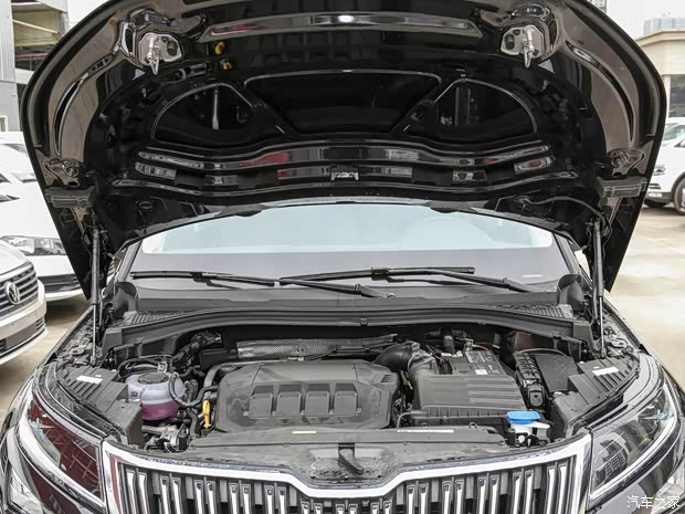 上汽大众斯柯达 柯迪亚克 2021款 TSI330 7座两驱豪华优享版 上汽大众斯柯达 柯迪亚克 2021款 TSI330 7座两驱豪华优享版