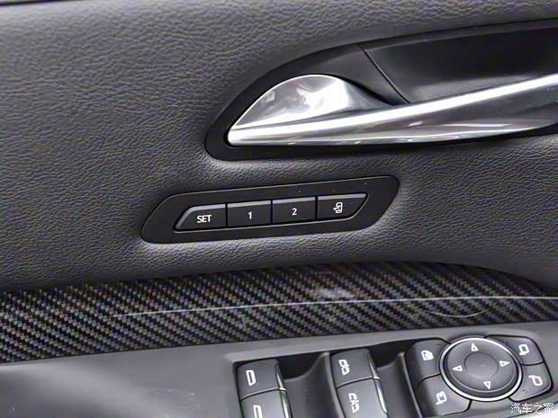 上汽通用凯迪拉克 凯迪拉克XT4 2022款 28T 四驱铂金运动版