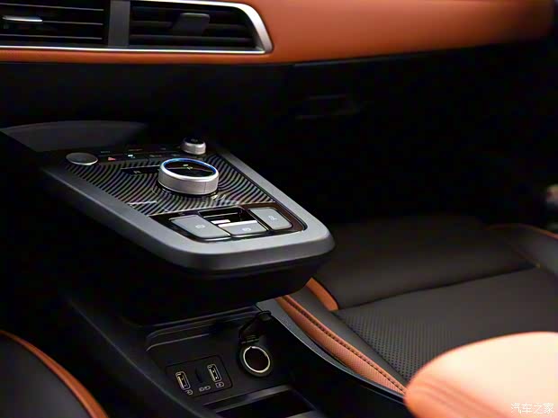 比亚迪 比亚迪e2 2021款 升级版 高续航版 尊贵型 比亚迪 比亚迪e2 2021款 升级版 高续航版 尊贵型