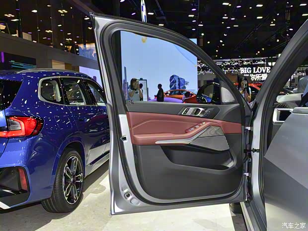 华晨宝马 宝马X5 2023款 xDrive 40Li 尊享型M运动曜夜套装 华晨宝马 宝马X5 2023款 xDrive 40Li 尊享型M运动曜夜套装