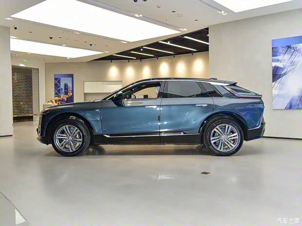 上汽通用凱迪拉克 LYRIQ銳歌 2022款 后驅(qū)長(zhǎng)續(xù)航豪華版