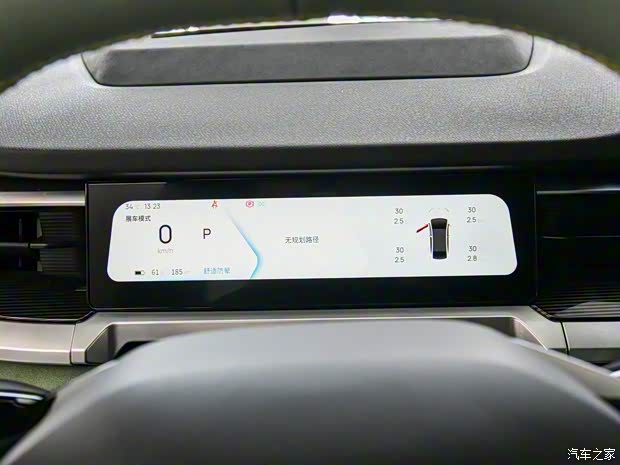 睿蓝汽车 睿蓝7 2023款 605km 猎光 睿蓝汽车 睿蓝7 2023款 605km 猎光