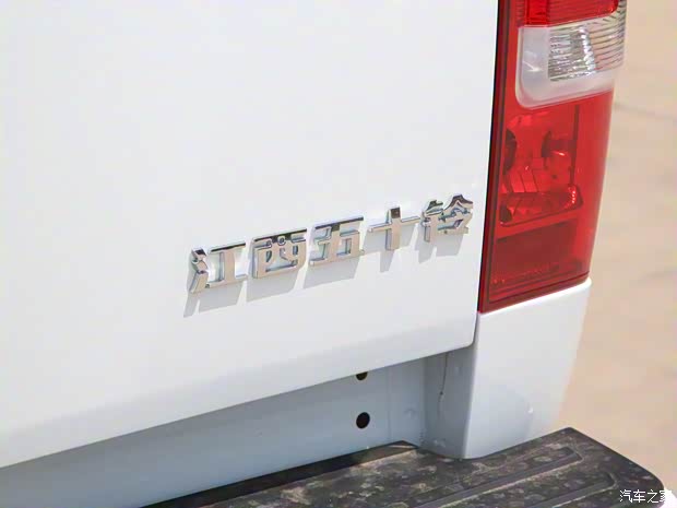 江西五十鈴 瑞邁 2023款 2.5T柴油兩驅(qū)長(zhǎng)軸高配版JE4D25Q6BL