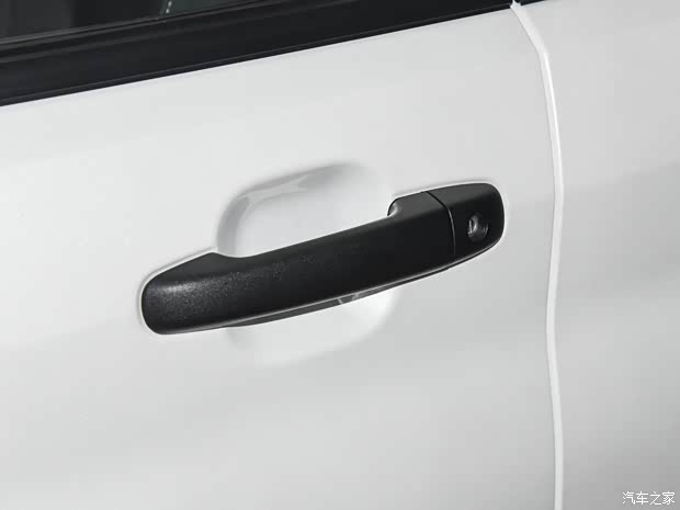 北京汽車制造廠 王牌M7 2022款 1.6L 長軸標(biāo)準(zhǔn)型 7座