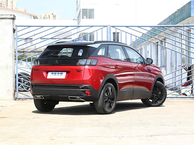 東風(fēng)標(biāo)致 標(biāo)致4008 2022款 400THP 炫夜科技版