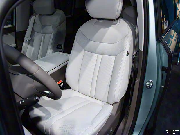 上汽大通 上汽大通MAXUS 大家7 2023款 高山六座版