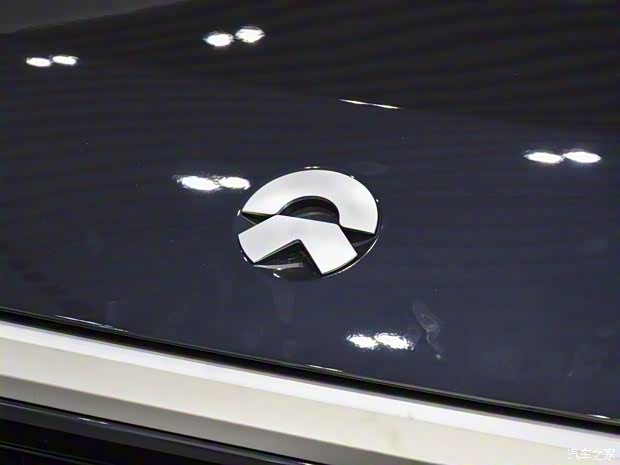 蔚來(lái) 蔚來(lái)ES8 2022款 100kWh 領(lǐng)航版 六座