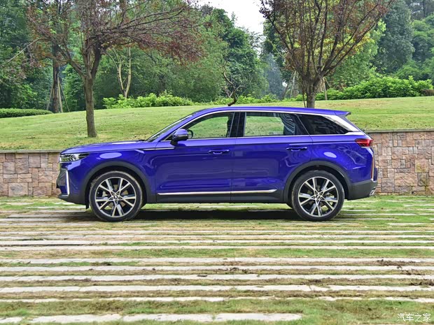 一汽奔腾 奔腾T99 2019款 20TD 自动旗舰型