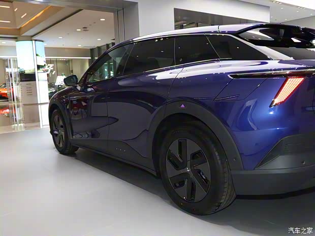 吉利汽車 極越01 2023款 磷酸鐵鋰