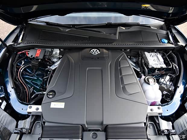 大众(进口) 途锐 2019款 2.0TSI 锐翼版