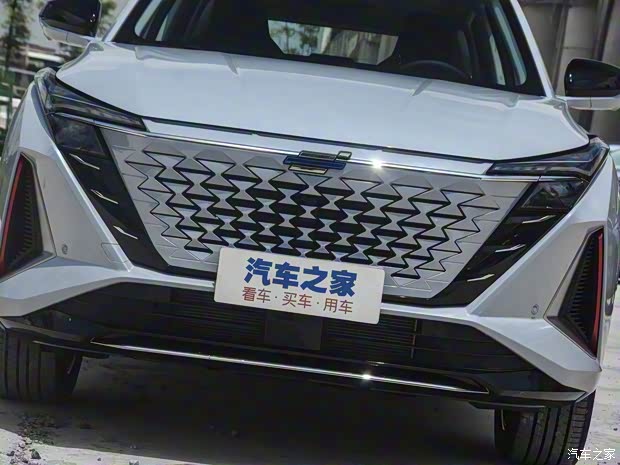 長安汽車 長安歐尚Z6 2022款 藍(lán)鯨 1.5T DCT智尊型