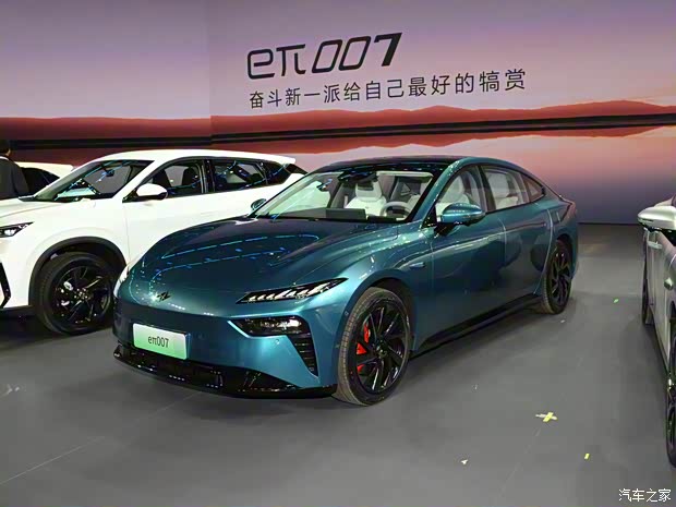 東風(fēng)乘用車 東風(fēng)eπ 007 2023款 基本型