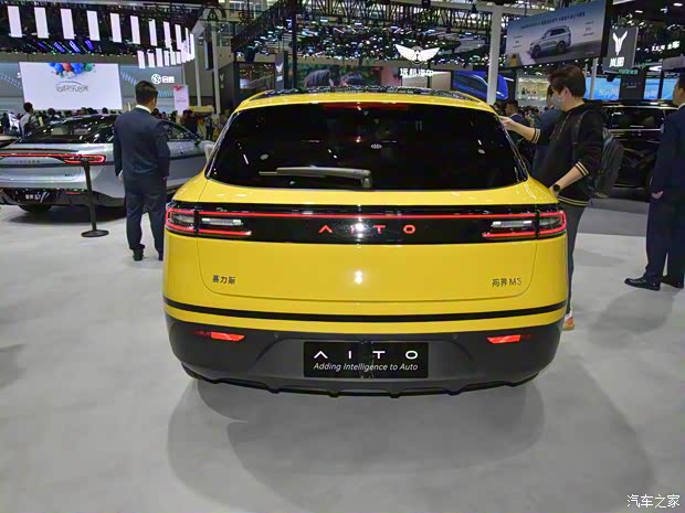 赛力斯汽车 问界M5 2023款 都市幻彩套装 赛力斯汽车 问界M5 2023款 都市幻彩套装