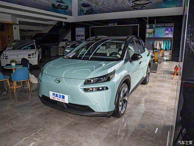 廣汽埃安 AION V 2023款 Plus 80 智享七座版 三元鋰