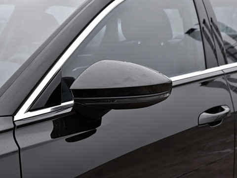 2022款 40 TFSI 豪华动感型 2022款 40 TFSI 豪华动感型