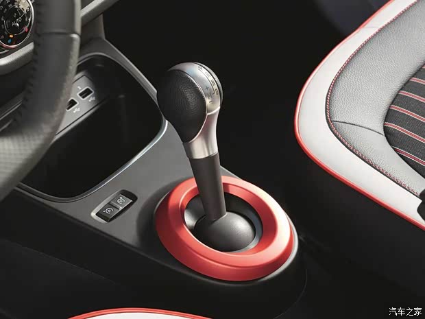 雷诺(进口) Twingo 2019款 基本型 雷诺(进口) Twingo 2019款 基本型