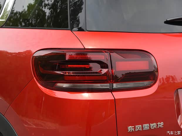 东风雪铁龙 天逸 C5 AIRCROSS 2022款 天逸BEYOND 400THP