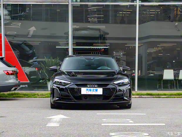 Audi Sport 奧迪RS e-tron GT 2023款 基本型