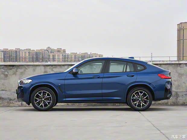 寶馬(進(jìn)口) 寶馬X4 2022款 xDrive 25i M運(yùn)動(dòng)套裝