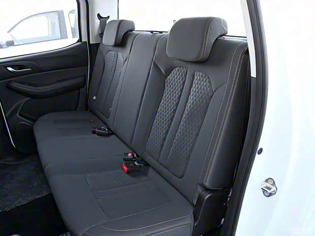 北京汽車制造廠 卡路里 2023款 2.0L 自動(dòng) 長(zhǎng)軸 能量型