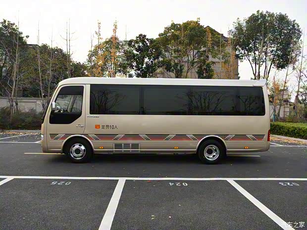 宇通客車 宇通T7 2021款 3.5T汽油定制星河版35LGTDI